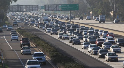 A crucial approach envisioned by San Diego's Climate Action Plan for reducing greenhouse-gas emissions is to significantly reduce the number of people driving to work, school or other activities. The alternatives would be walking, bicycling or taking mass transit. / photo by John Gastaldo * U-T 